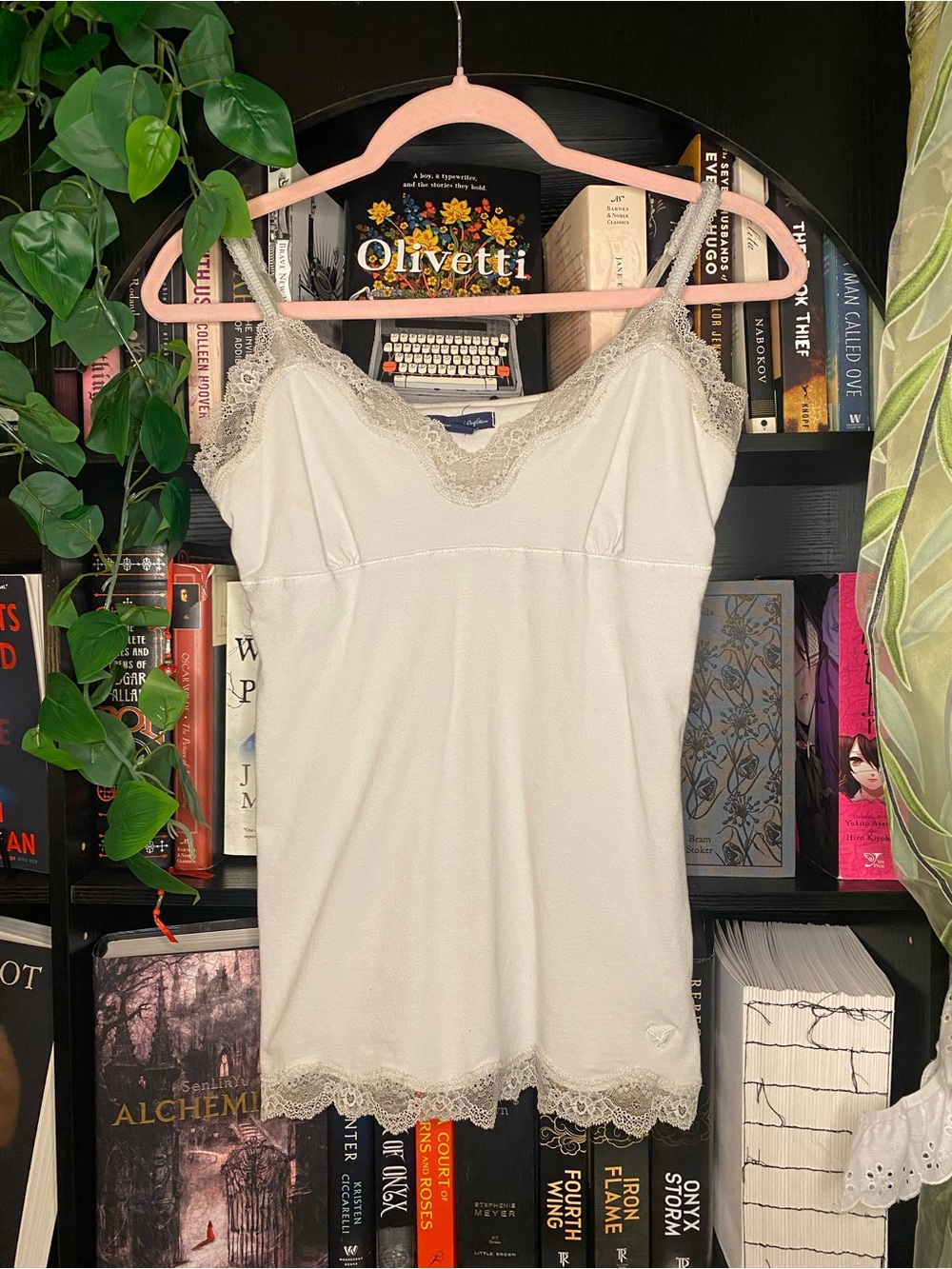Vintage Y2K 2009 Elena Gilbert Downtown Girl Coquette White Lace Trim Cami Top
